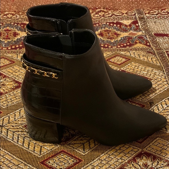 SHEIN Shoes - SHEIN Black and Gold Ankle Booties with Classic Design